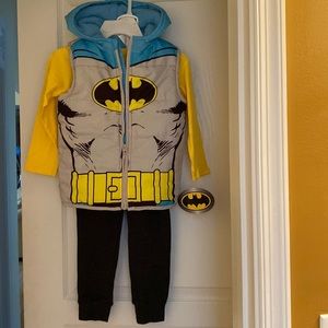 3-Piece Batman Superhero Vest Set with Jogger Pant - size 5
